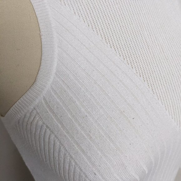 Express white tank knit v neck shirt top ribbed design xs - Picture 3 of 5